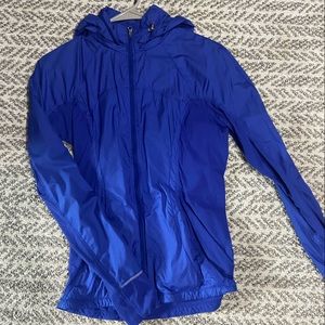 lululemon windbreaker (size 6) blue